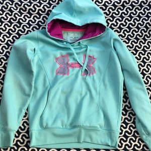 Under armour sweatshirt